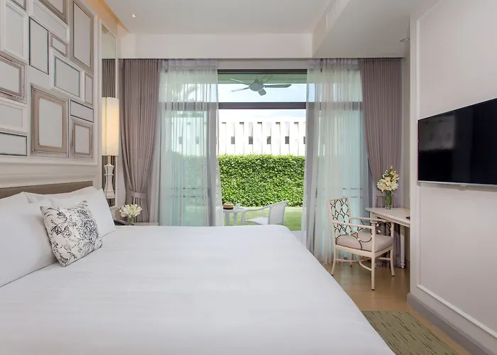 U Sathorn Resort 5*